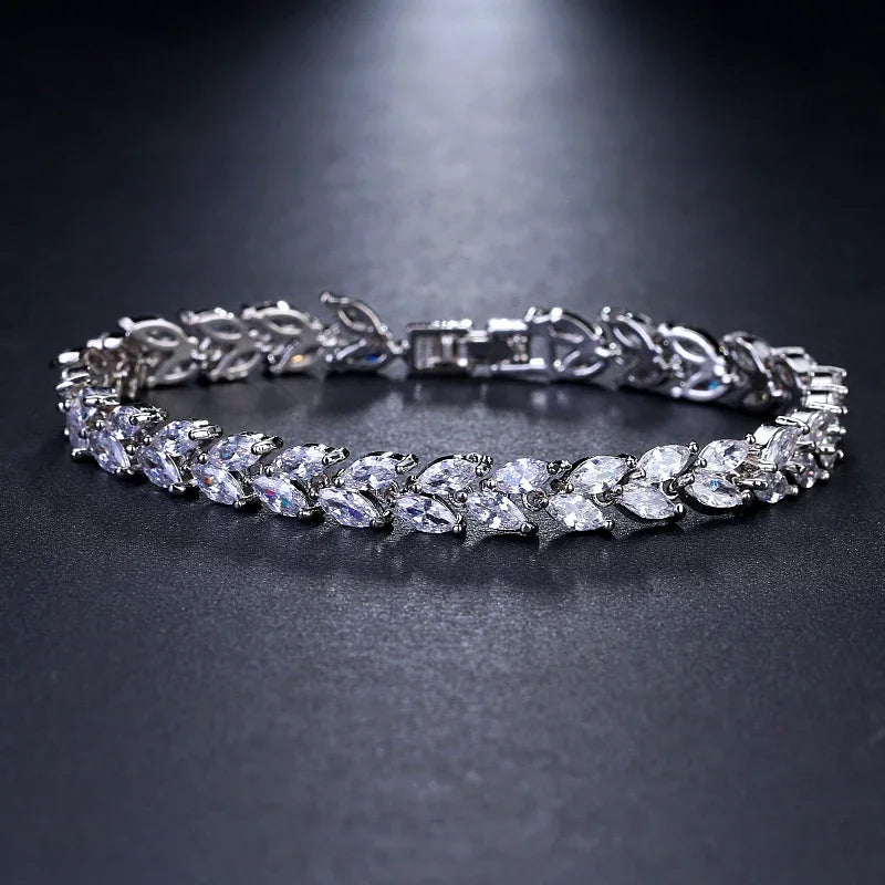 Pear-Cut Bracelet™